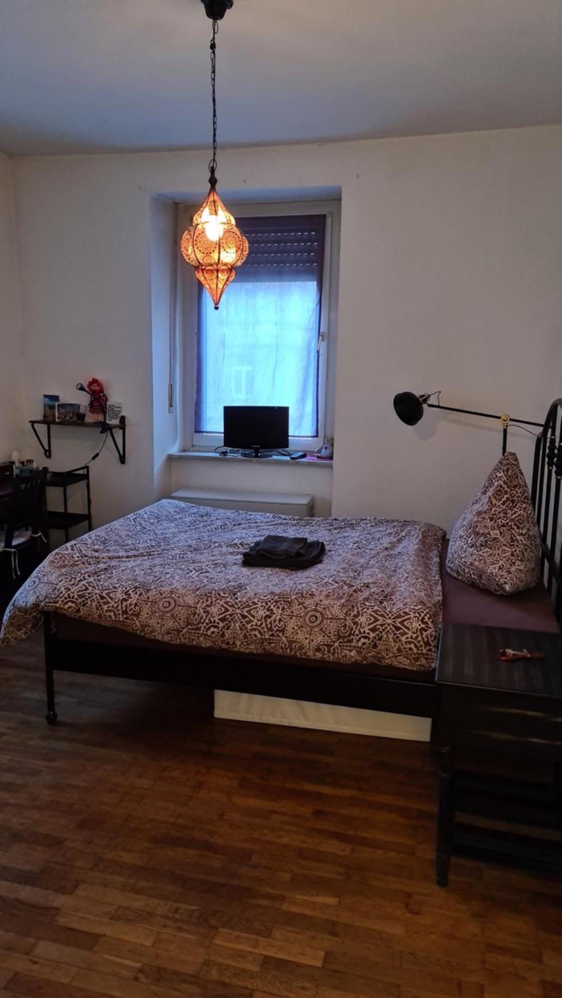 Gemuetliches Zimmer In Einer Altbauwohnung In Der Stadt Wurzburg Exterior photo